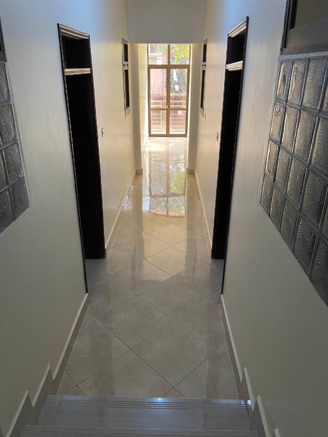 Jaffa Suites Кампала Экстерьер фото