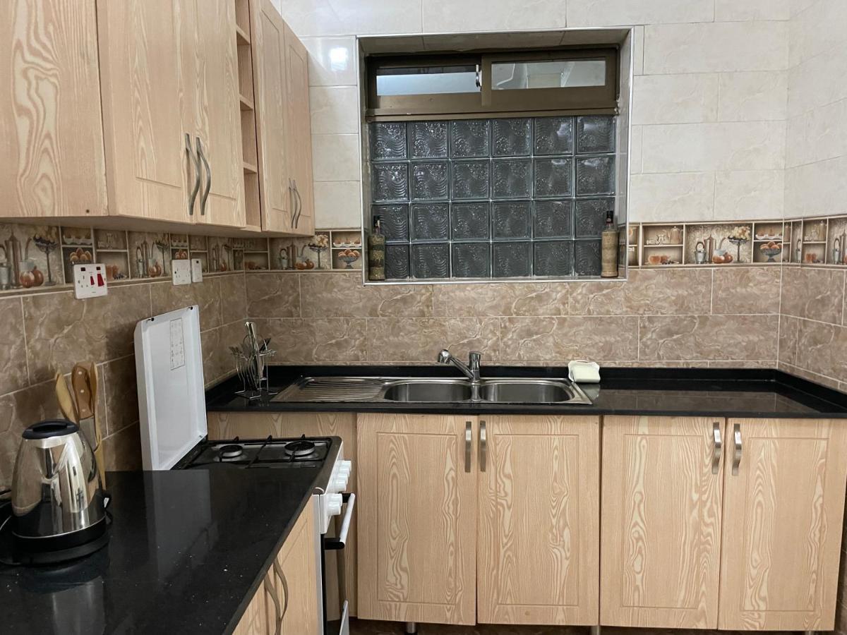 Jaffa Suites Кампала Экстерьер фото