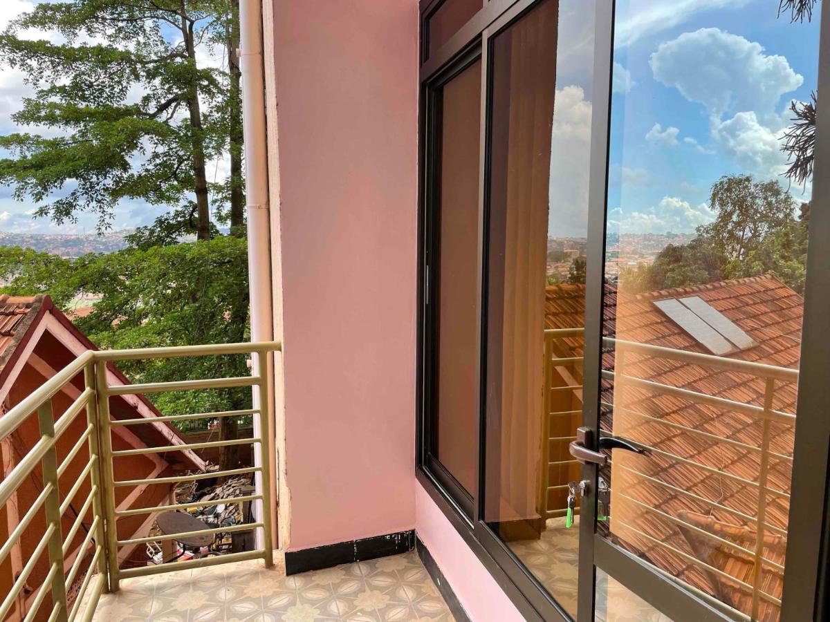 Jaffa Suites Кампала Экстерьер фото