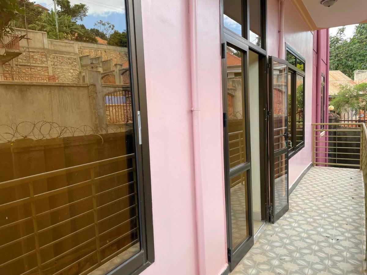 Jaffa Suites Кампала Экстерьер фото